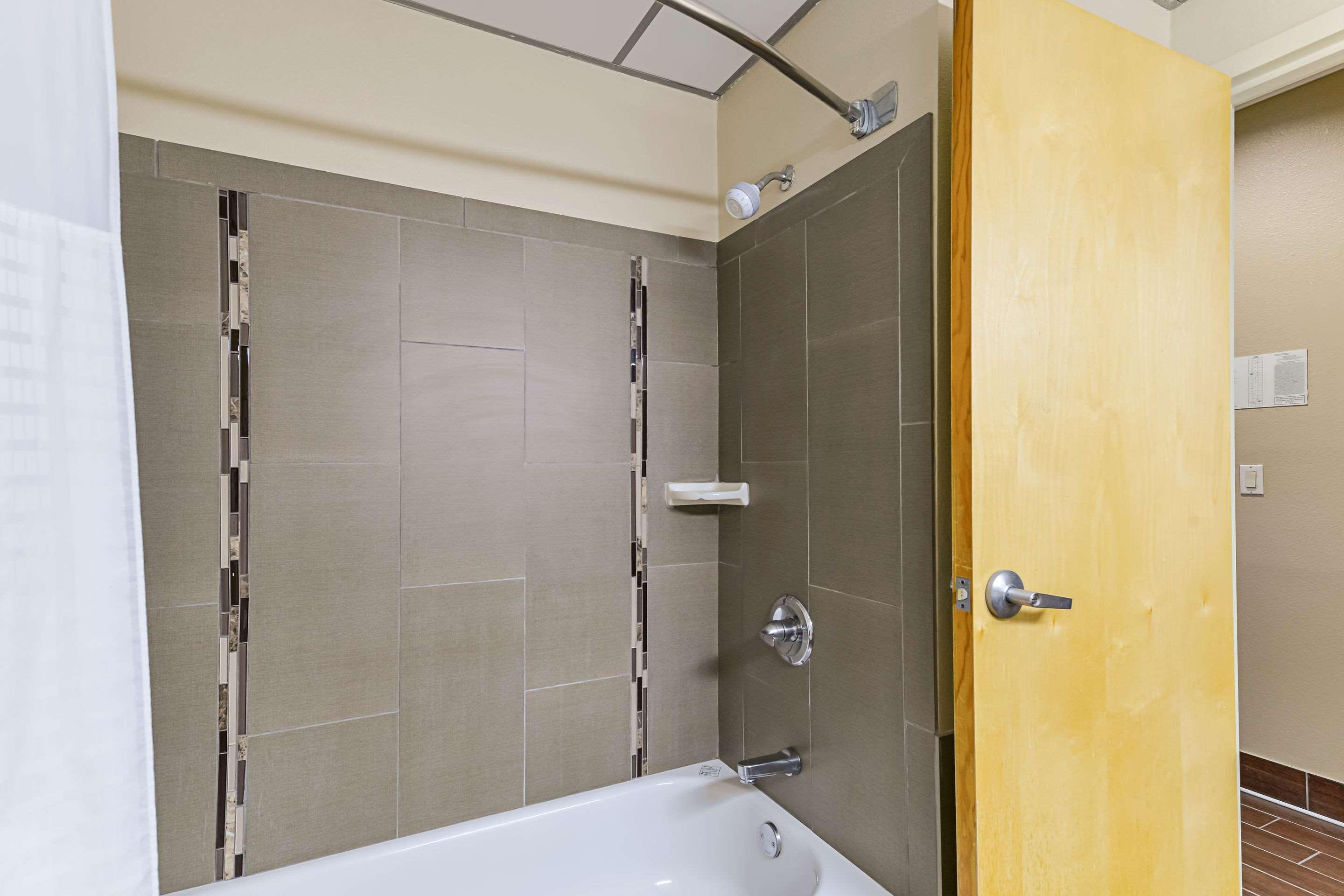 Quality Suites Лаббок Экстерьер фото