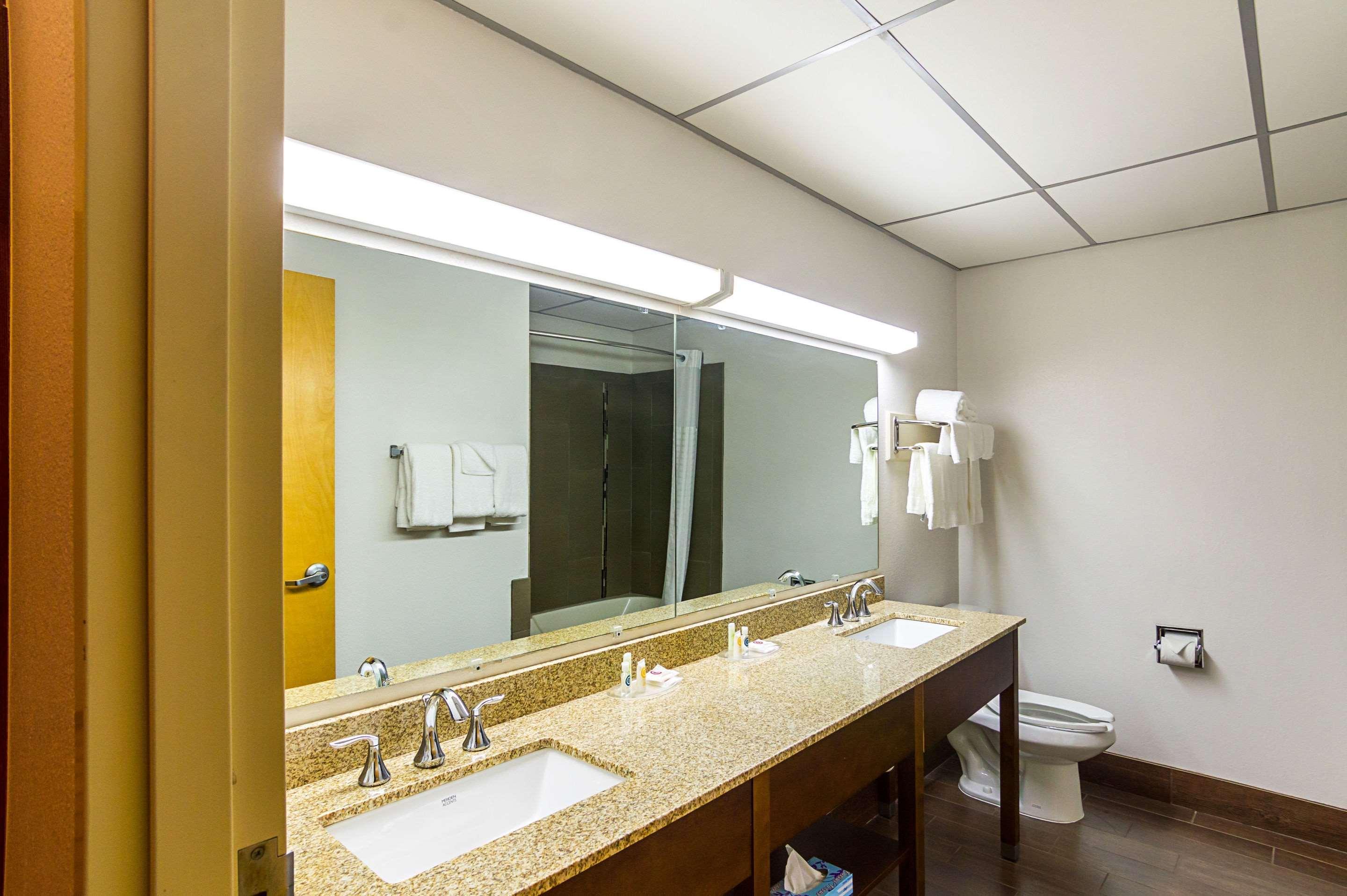 Quality Suites Лаббок Экстерьер фото