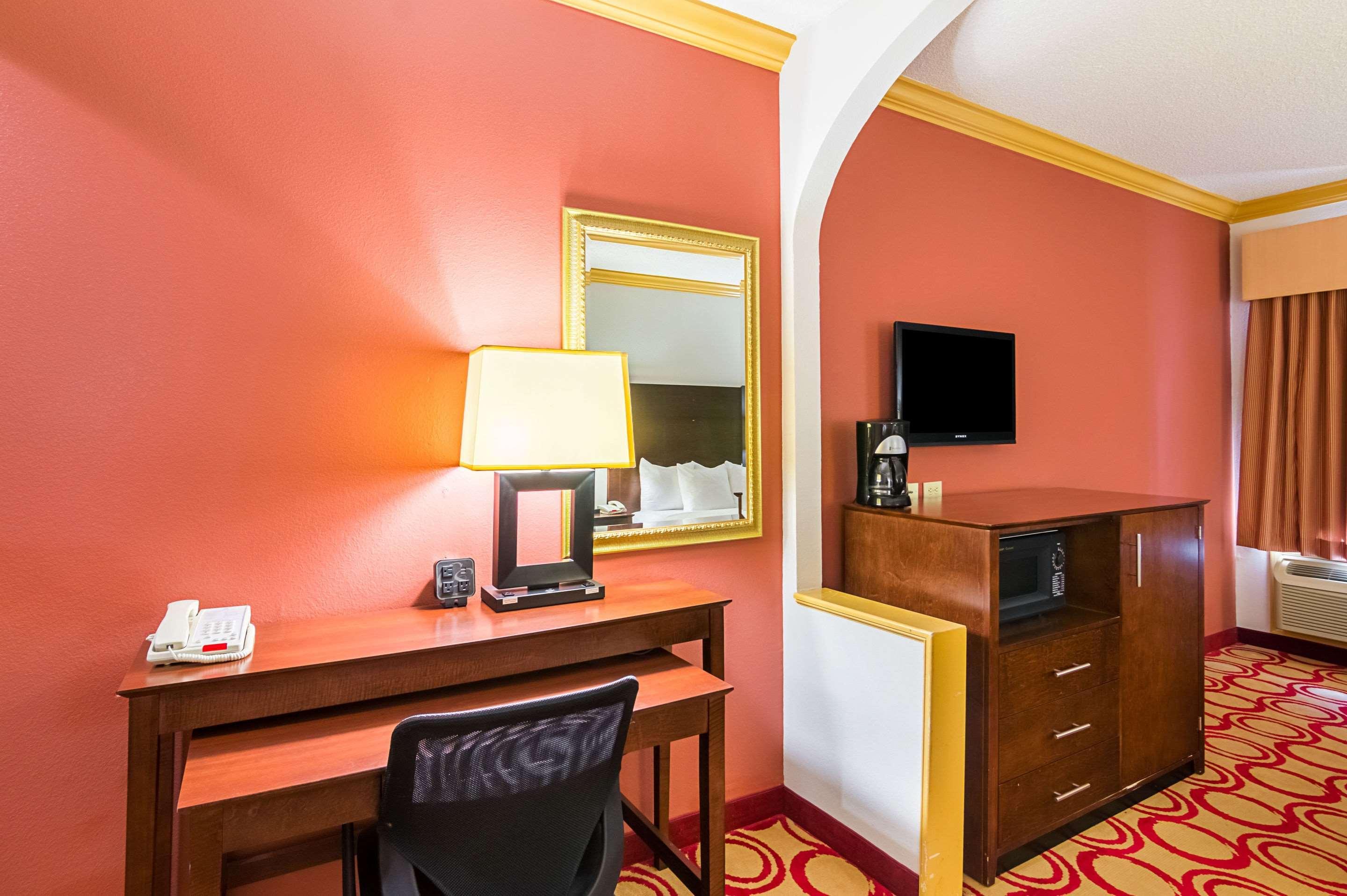 Quality Suites Лаббок Экстерьер фото